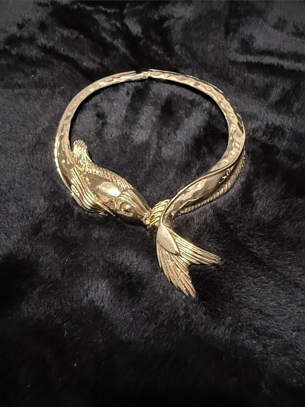 Gold Fish Collar Necklace